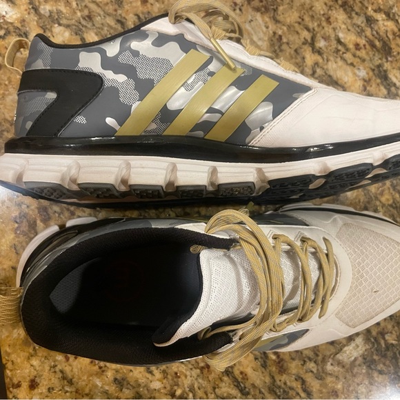 Adidas running shoes - Picture 4 of 4